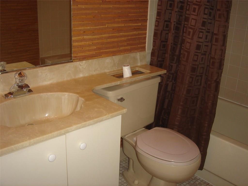 Victoria Park Place 122-3 - Residential Lease