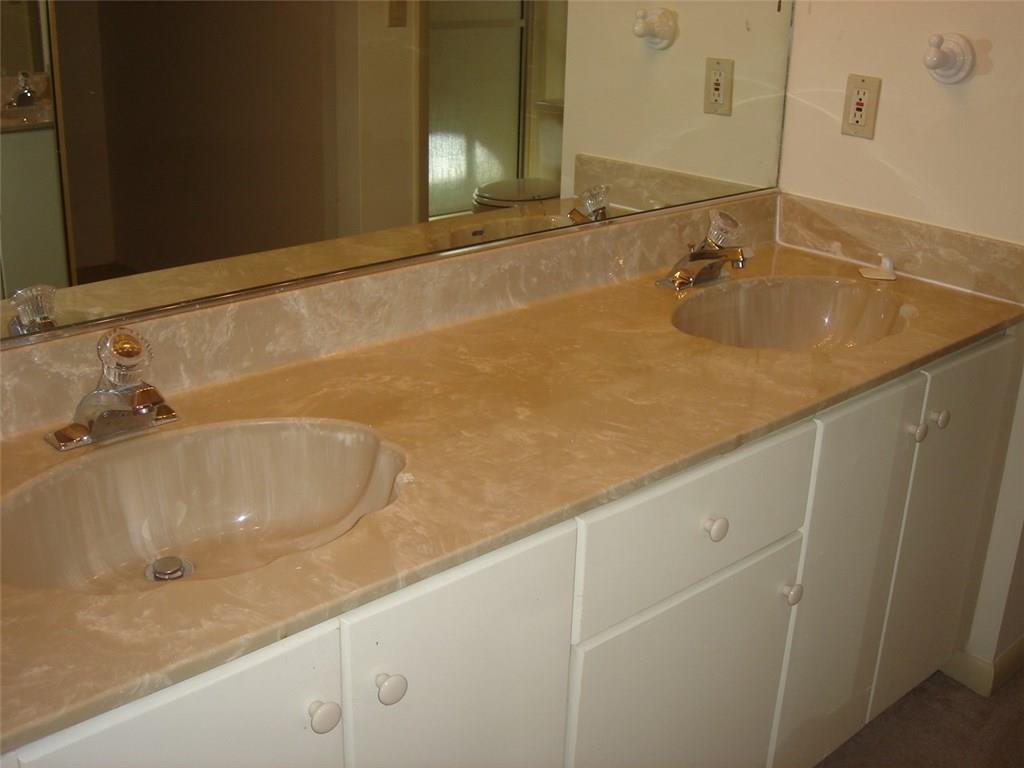 Victoria Park Place 122-3 - Residential Lease