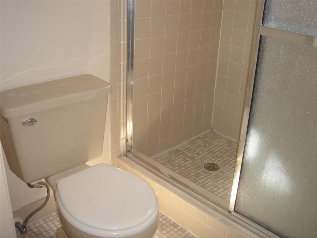 Victoria Park Place 122-3 - Residential Lease