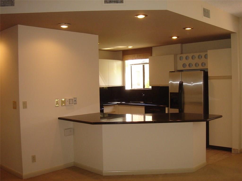 Victoria Park Place 122-3 - Residential Lease