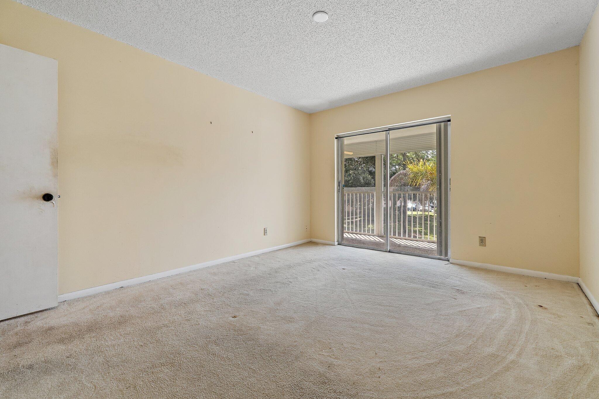 18081 SE COUNTRY CLUB Drive 19-188