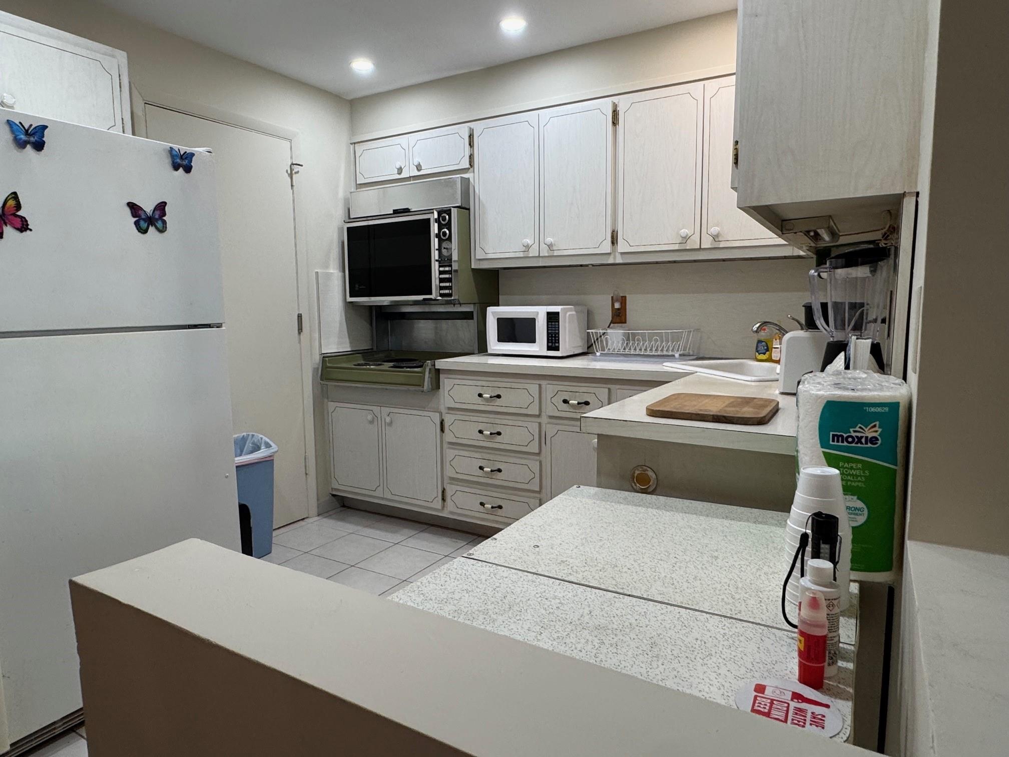 Jamaica House Condo - Residential Lease