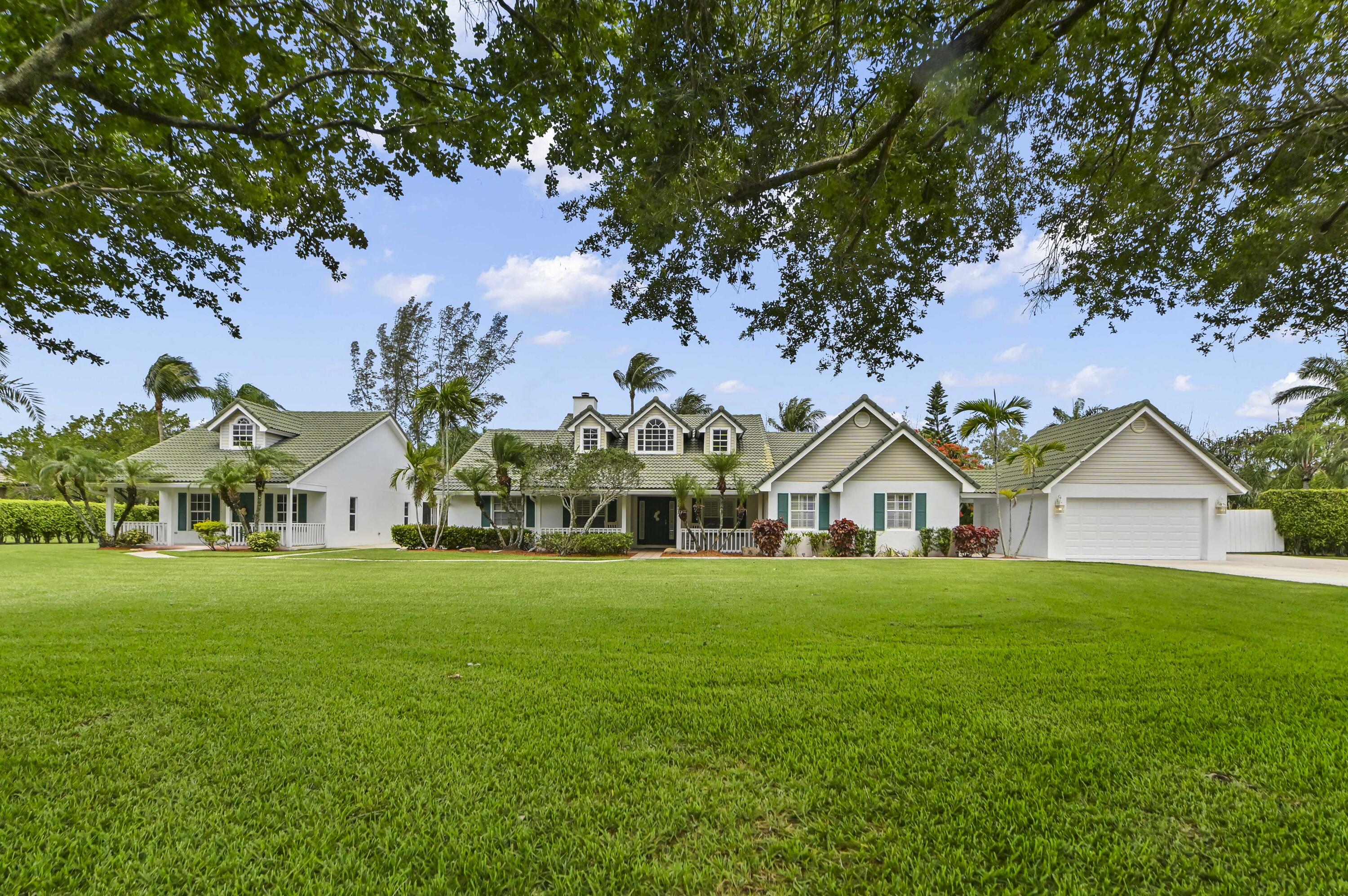 Lago Del Sol - Residential