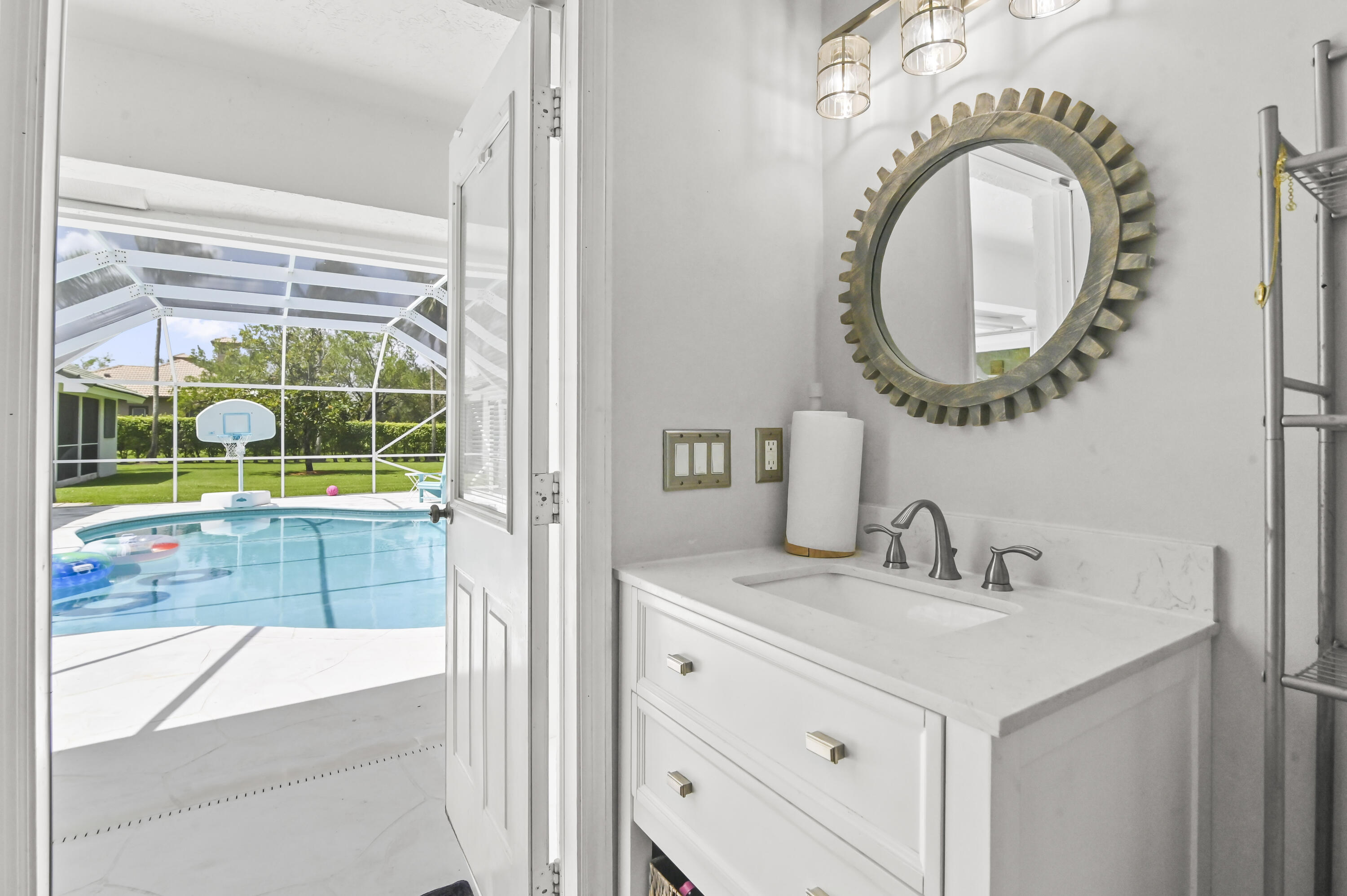 Lago Del Sol - Residential