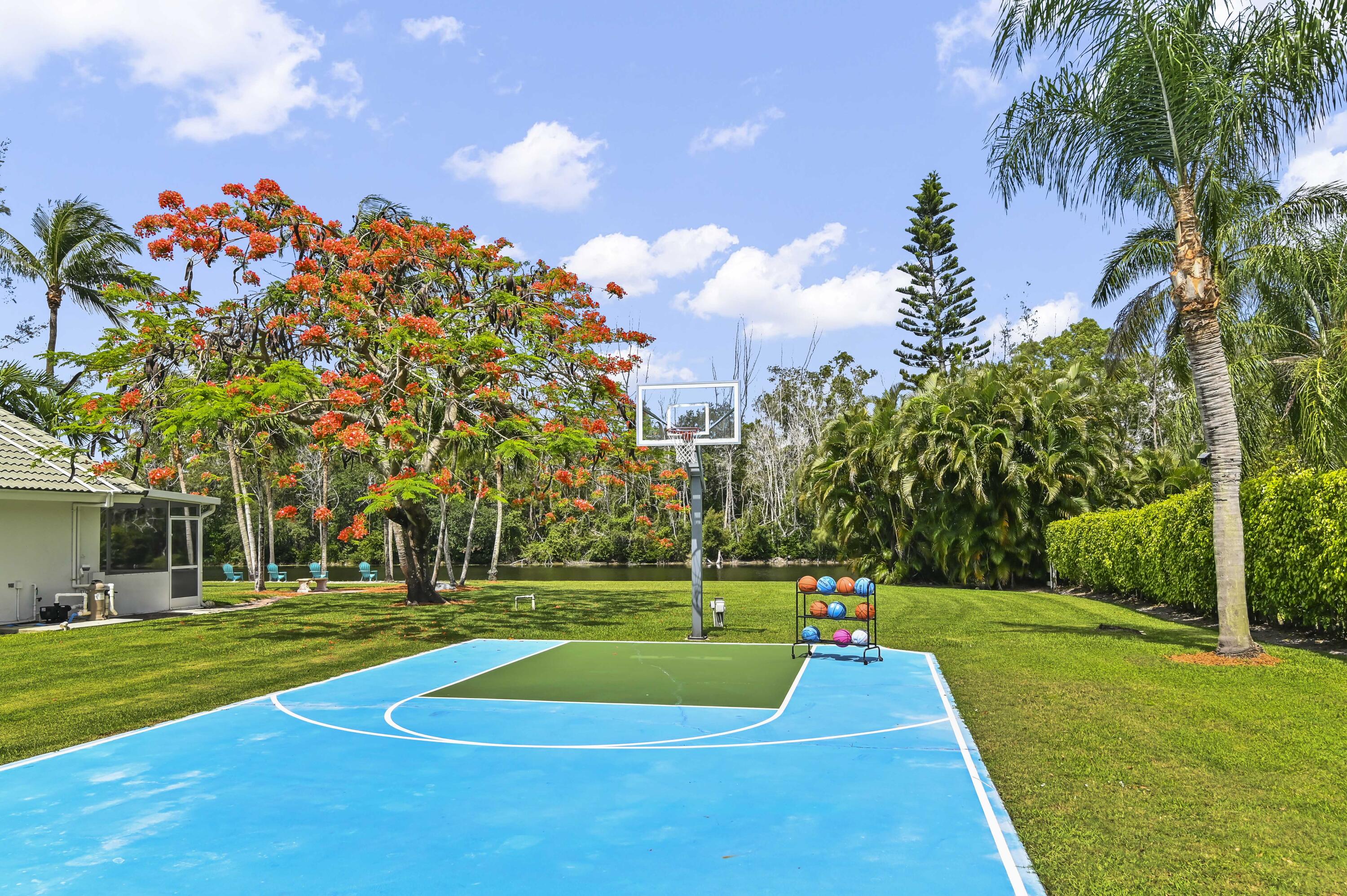 Lago Del Sol - Residential