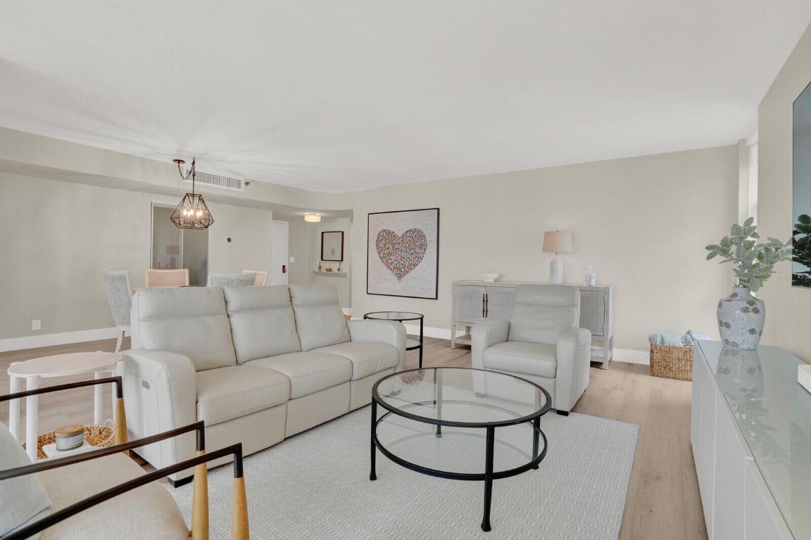 RENAISSANCE III - Residential