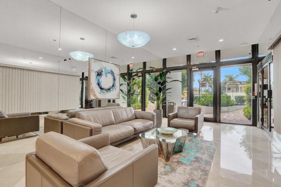 RENAISSANCE III - Residential