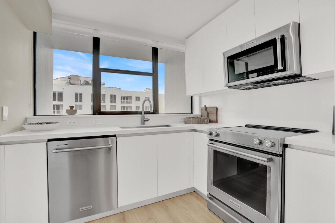 RENAISSANCE III - Residential