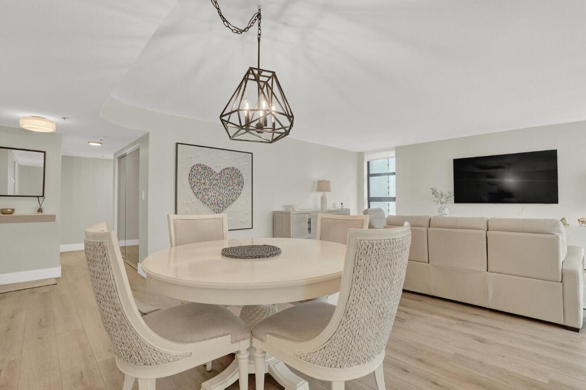 RENAISSANCE III - Residential