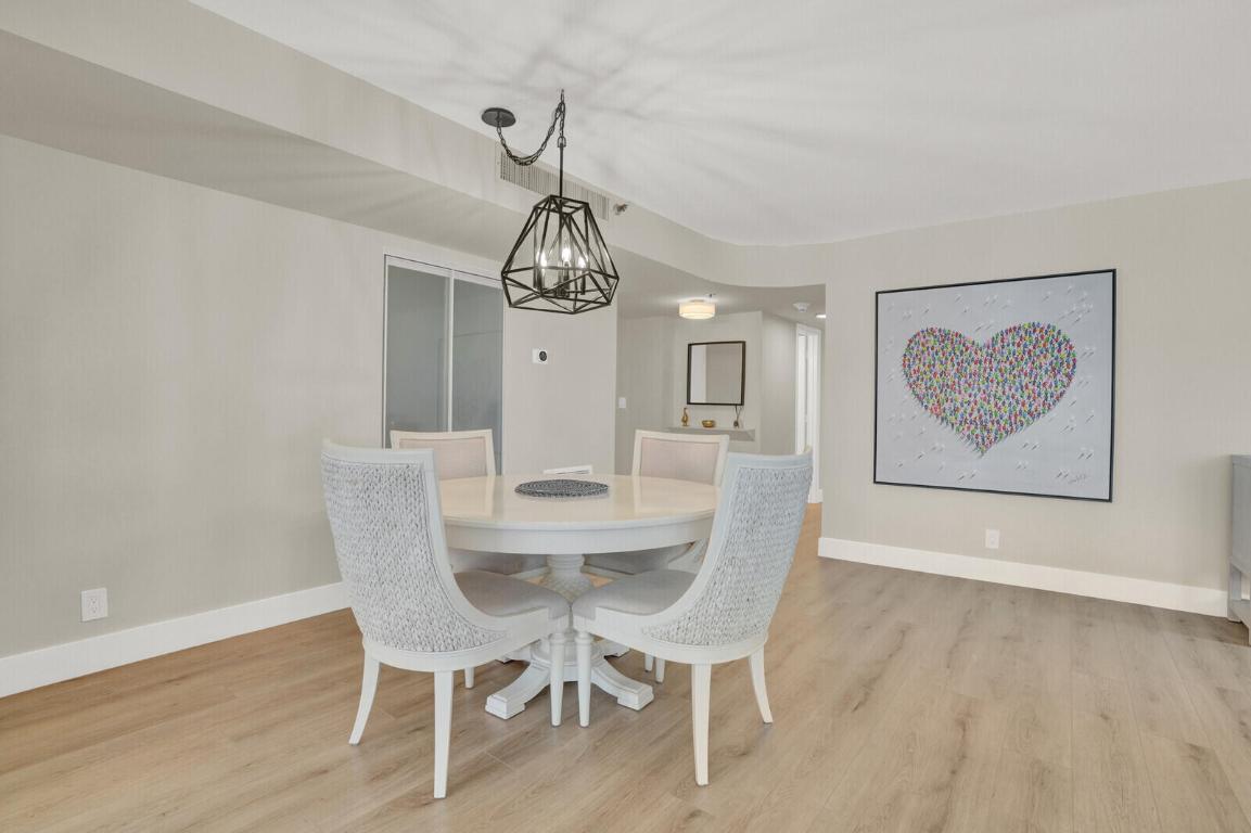 RENAISSANCE III - Residential