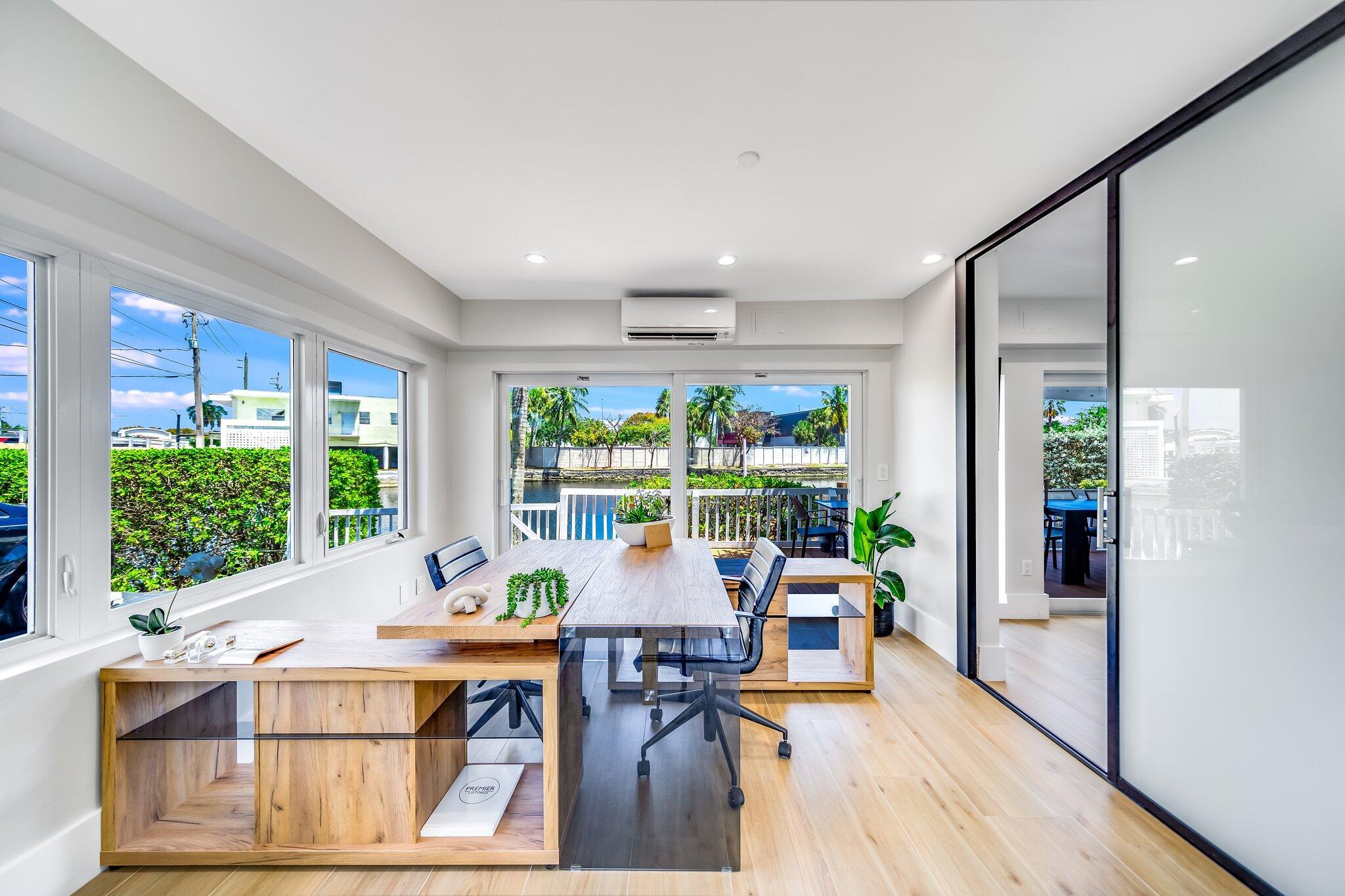 CORAL POINT - Commercial Sale