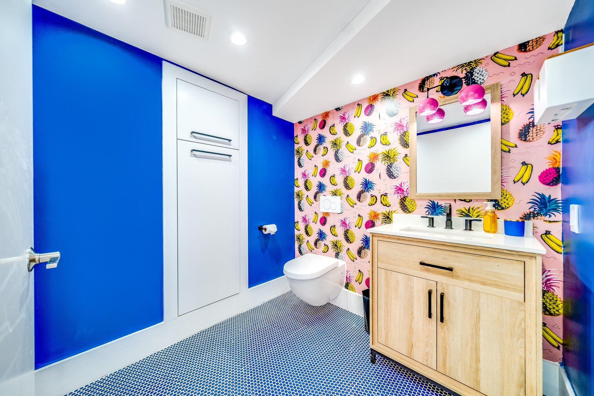 CORAL POINT - Commercial Sale