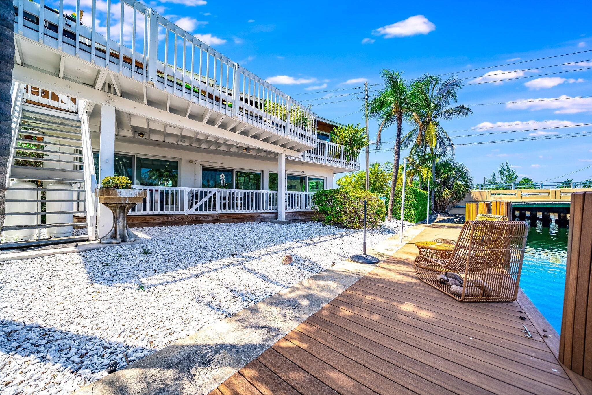 CORAL POINT - Commercial Sale