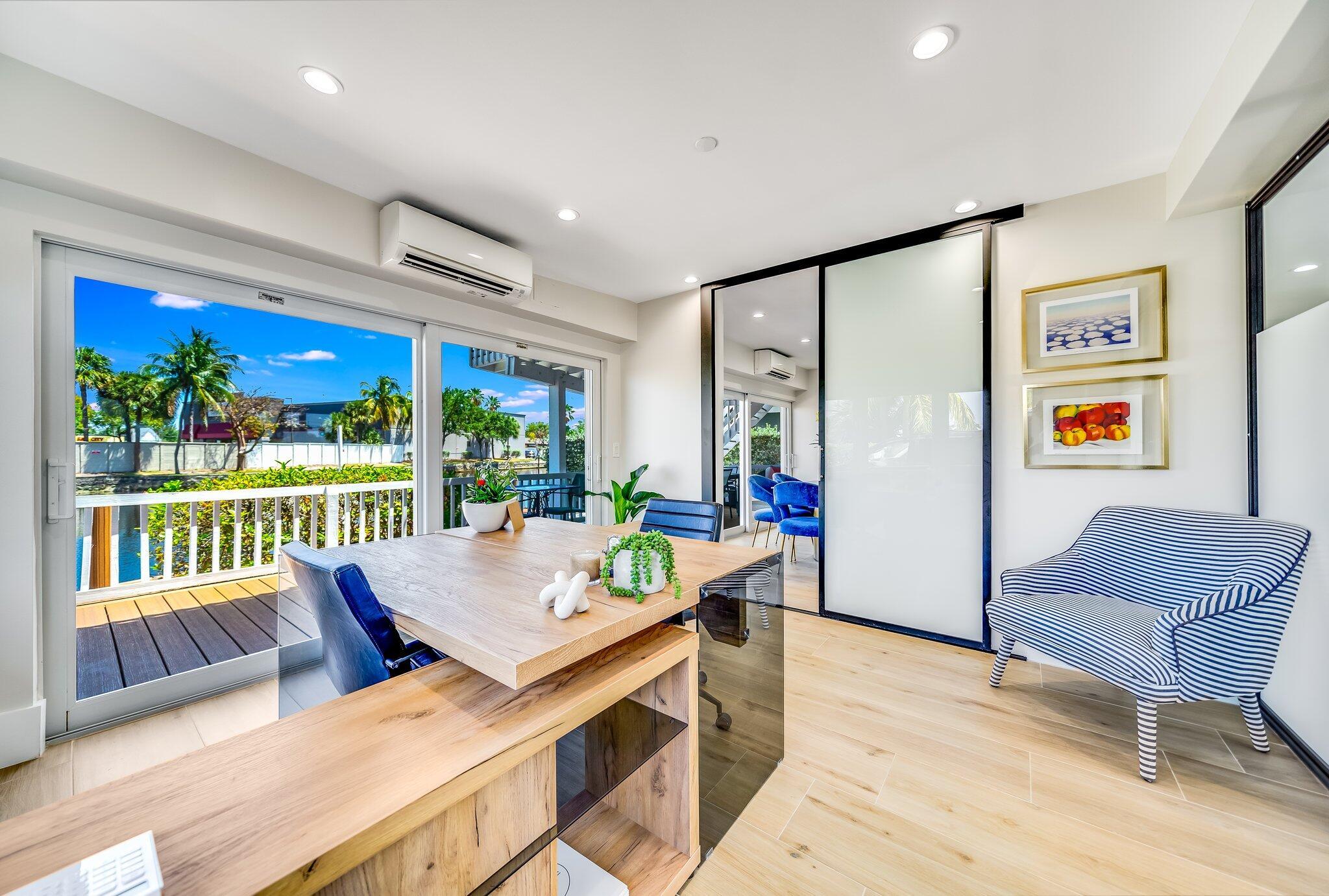 CORAL POINT - Commercial Sale