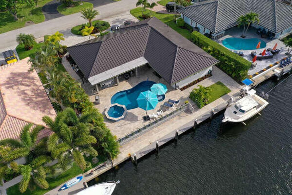 Photo of 839 Enfield Street, Boca Raton, FL 33487 (MLS # B26033938)