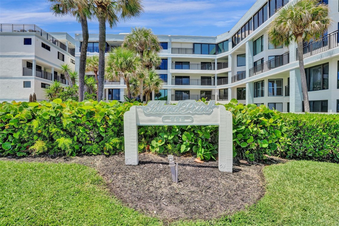 Island Point Condominium - Residential