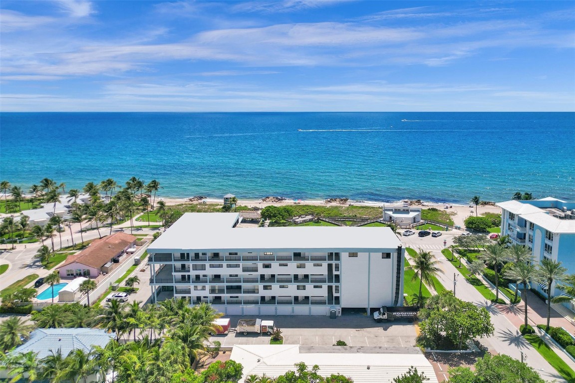 Island Point Condominium - Residential