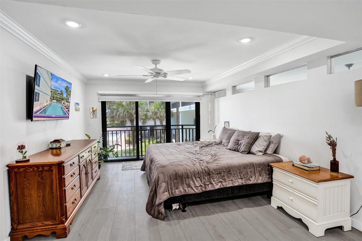 Island Point Condominium - Residential