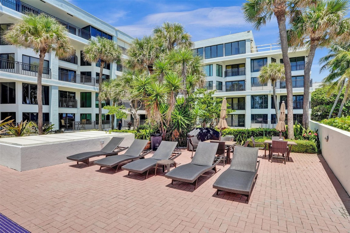 Island Point Condominium - Residential