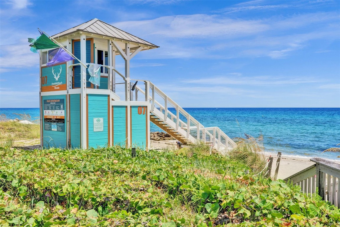 Island Point Condominium - Residential