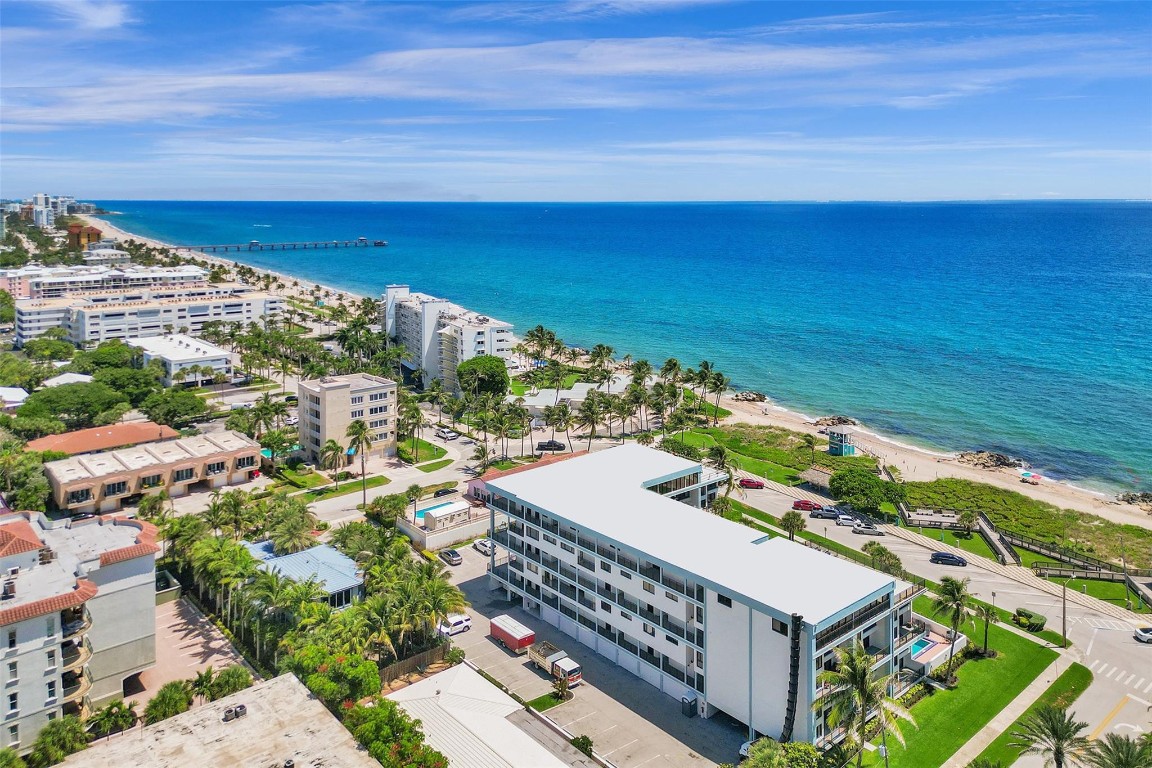 Island Point Condominium - Residential