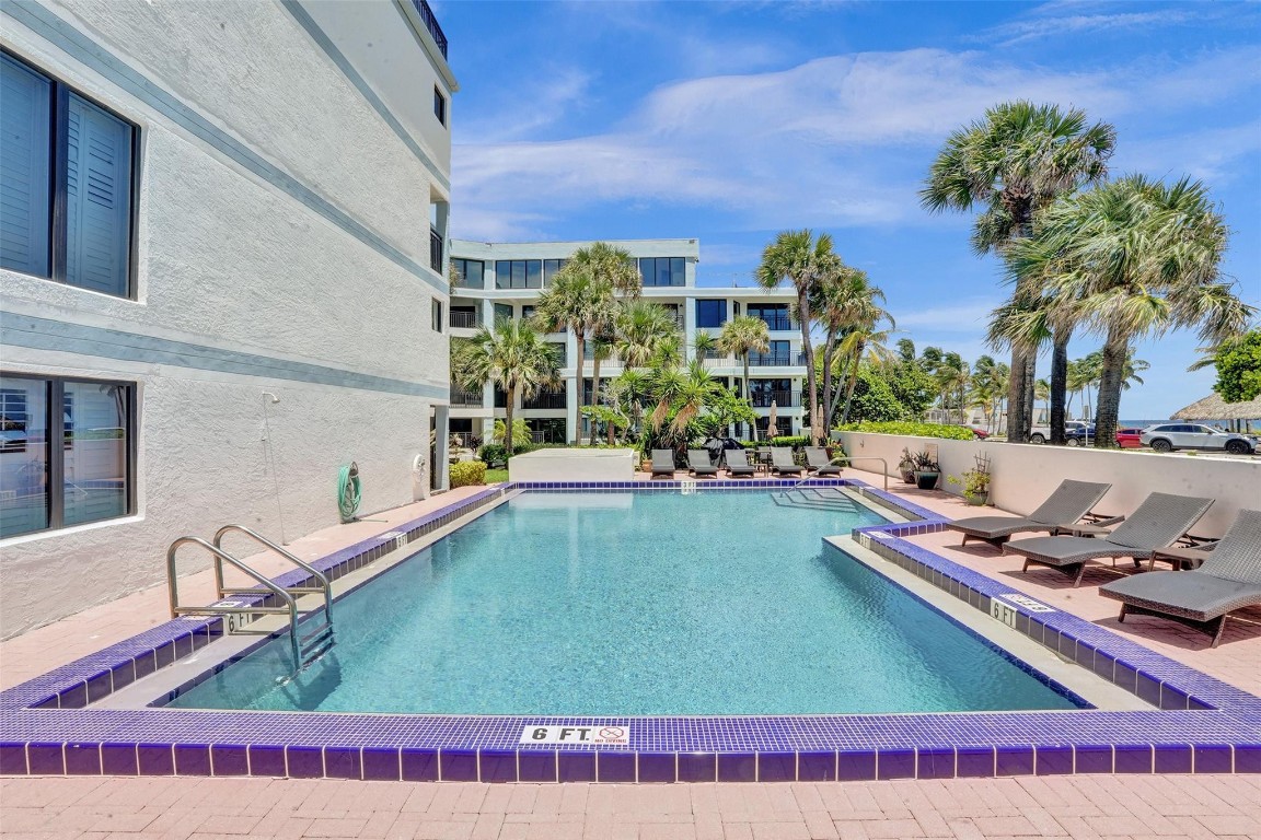 Island Point Condominium - Residential