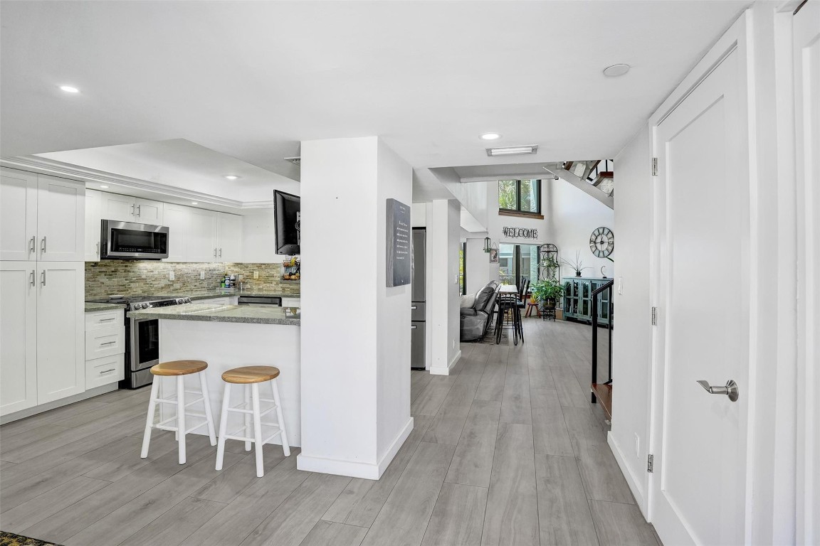 Island Point Condominium - Residential