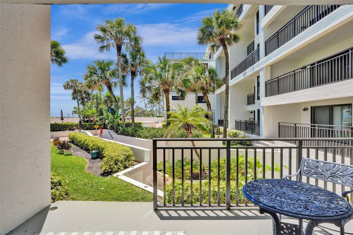 Island Point Condominium - Residential