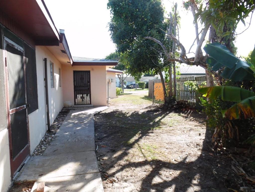 WESTFIELD AT WPB - Residential