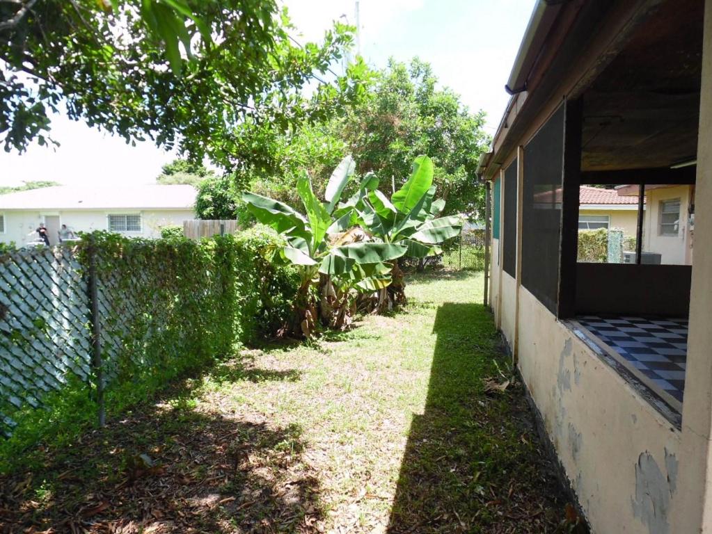 WESTFIELD AT WPB - Residential