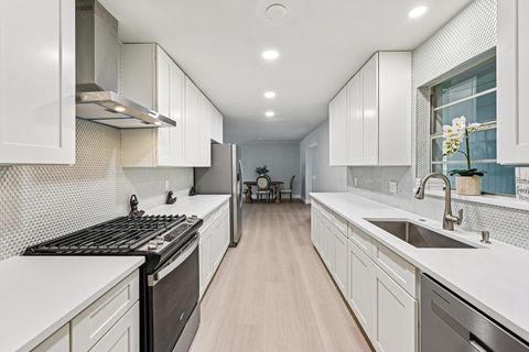 Photo of 5852 SE Wesley Avenue, Stuart, FL 34997 (MLS # R11106674)