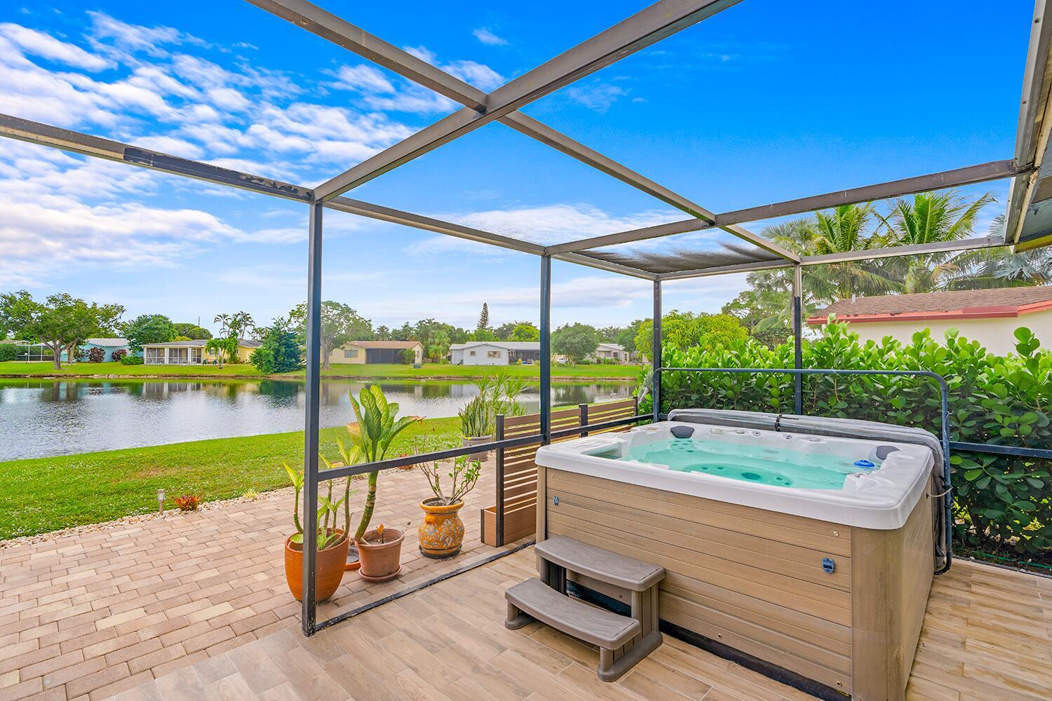 COCO WOOD LAKES SEC 1 - Residential