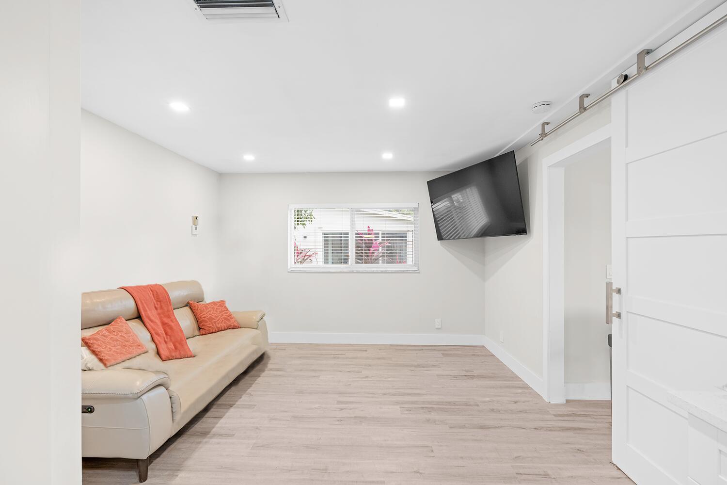 COCO WOOD LAKES SEC 1 - Residential