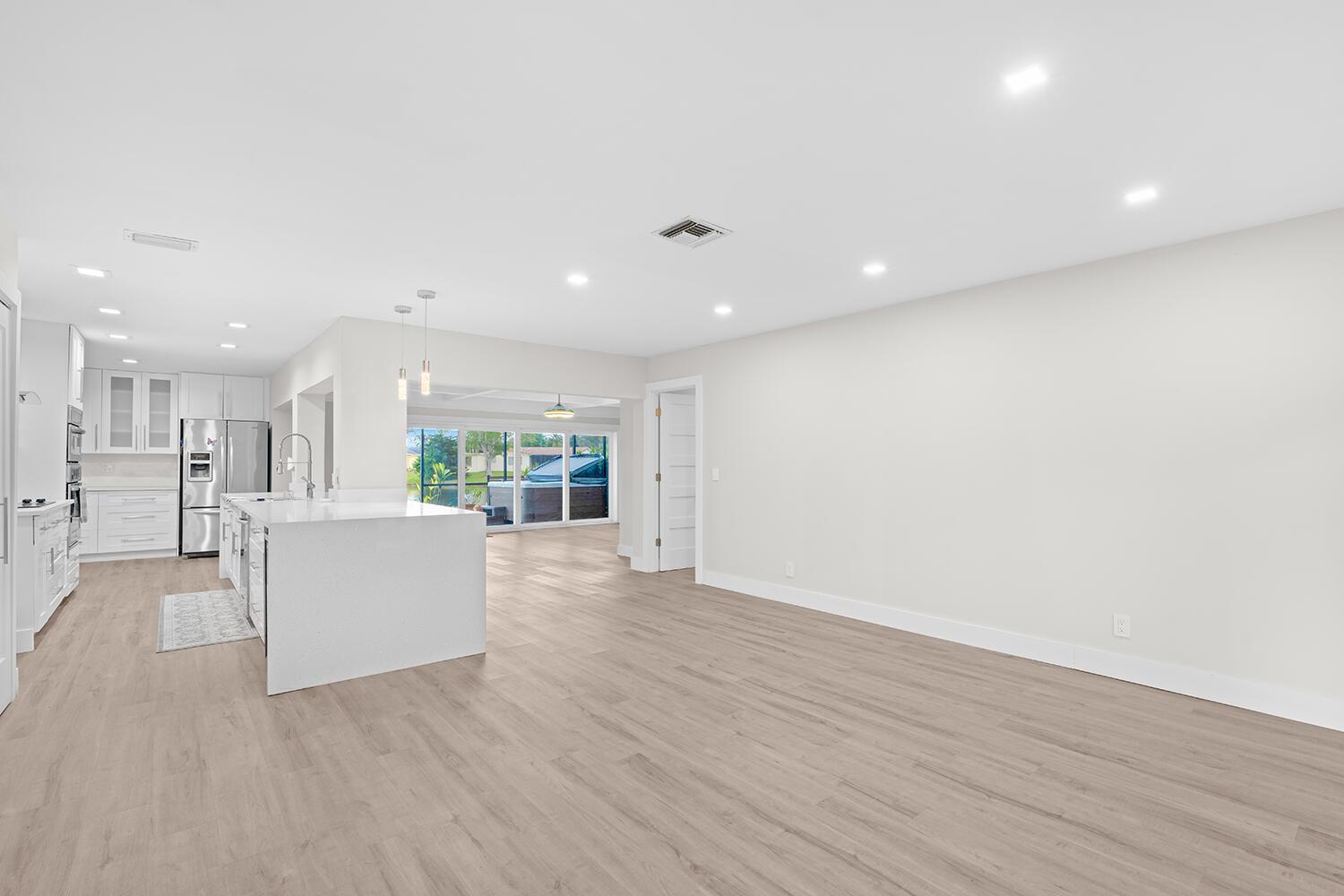 COCO WOOD LAKES SEC 1 - Residential