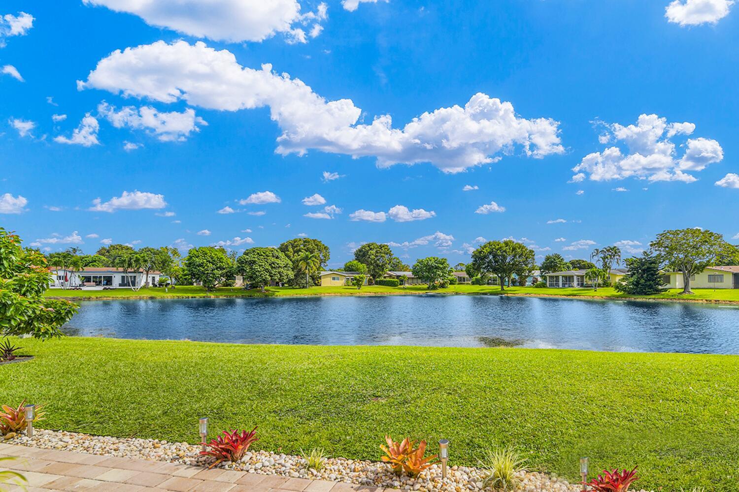 COCO WOOD LAKES SEC 1 - Residential