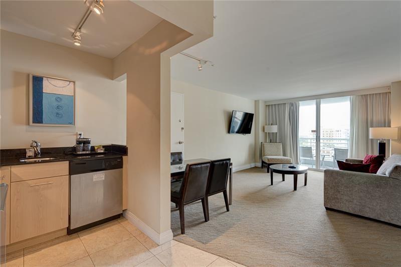 Gallery One by Hilton - Residential