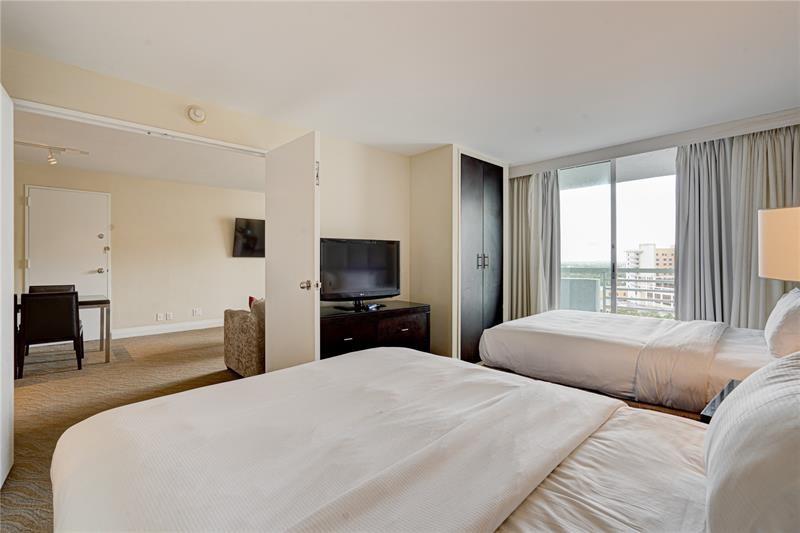 Gallery One by Hilton - Residential