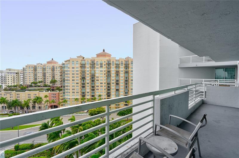 Gallery One by Hilton - Residential
