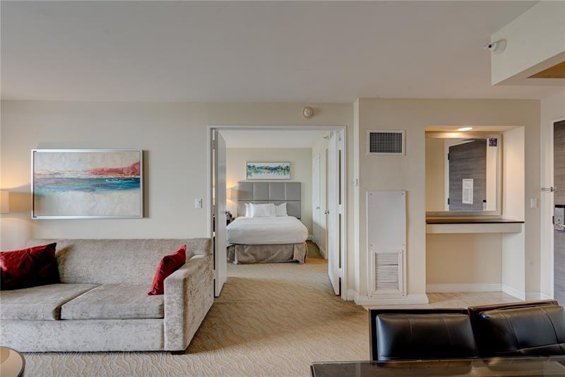 Gallery One by Hilton - Residential