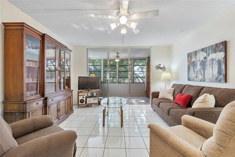 A home in Lauderdale Lakes