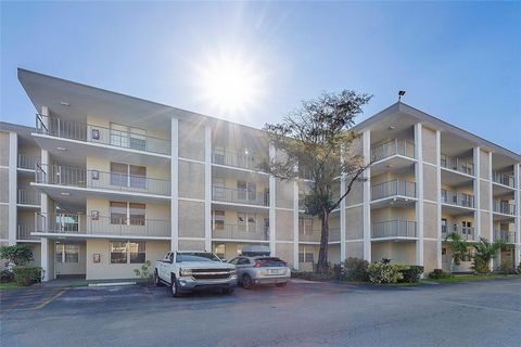 A home in Lauderdale Lakes