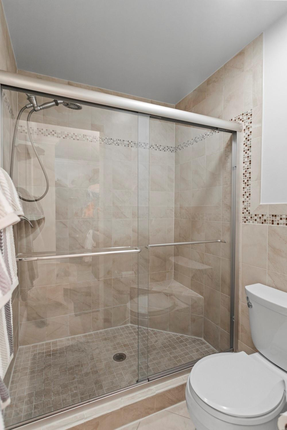 APPLEWOOD VILLAGE III-A - Residential