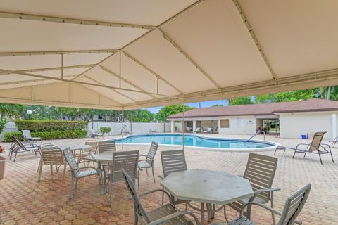 Tiny photo for 4624 Carambola Circle #2706, Coconut Creek, FL 33066 (MLS # F10440706)