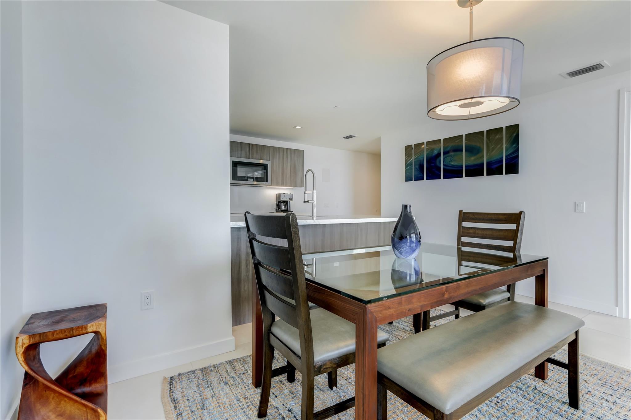 401 N Birch Rd 1116
