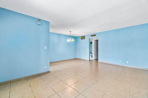 Condominium in Pompano Beach FL 1965 5th Ct Ct 7.jpg