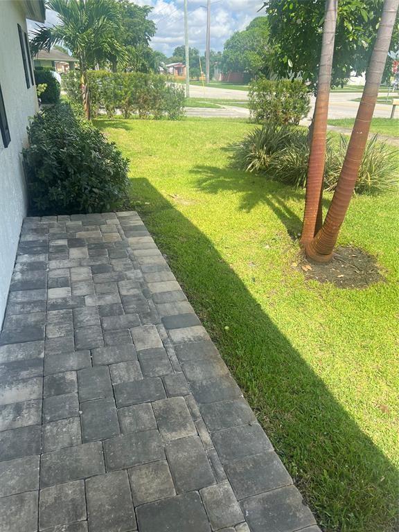 Commonwealth Manor 75-29 - Residential