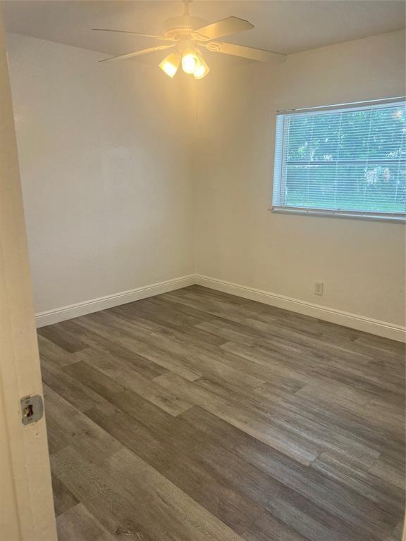 Commonwealth Manor 75-29 - Residential