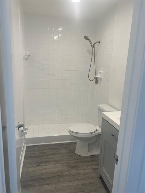 Commonwealth Manor 75-29 - Residential