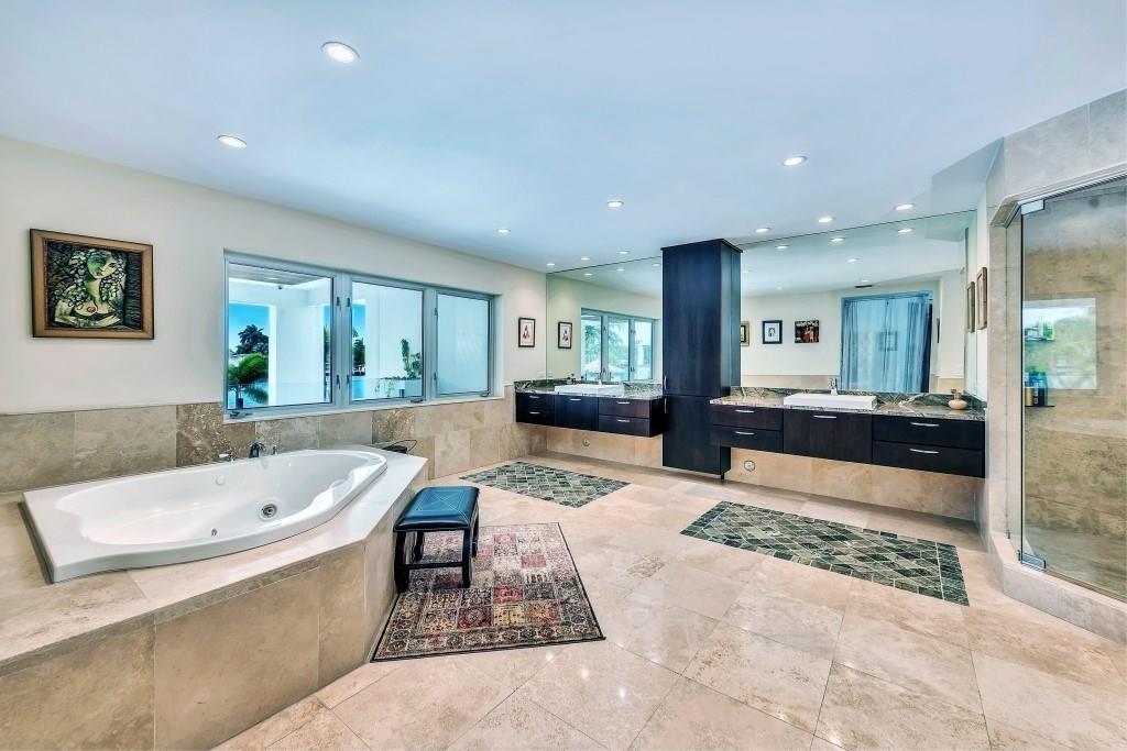 Hollywood Lakes Sec 1-32 - Residential