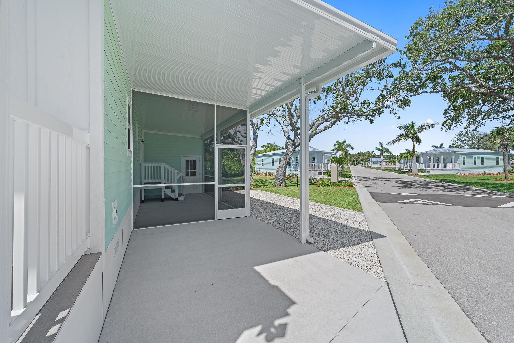 El Capitan Waterfront Com - Residential